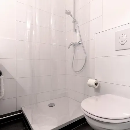 RüSuite XL I 2-Zimmer Apartment I Balkon I Netflix Essen Exterior foto