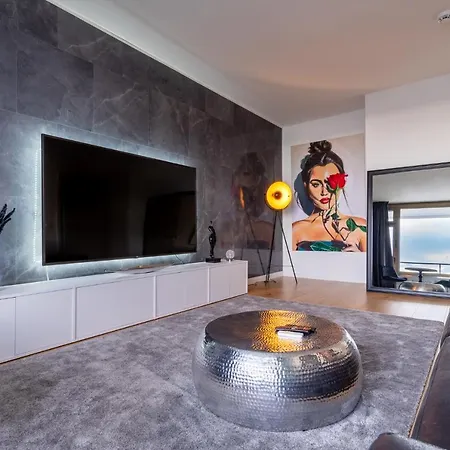 RüSuite XL I 2-Zimmer Apartment I Balkon I Netflix Essen Exterior foto